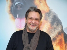 Александр Домогаров о съемках в сериале «Раневская» и первом за карьеру перевоплощении в женщину