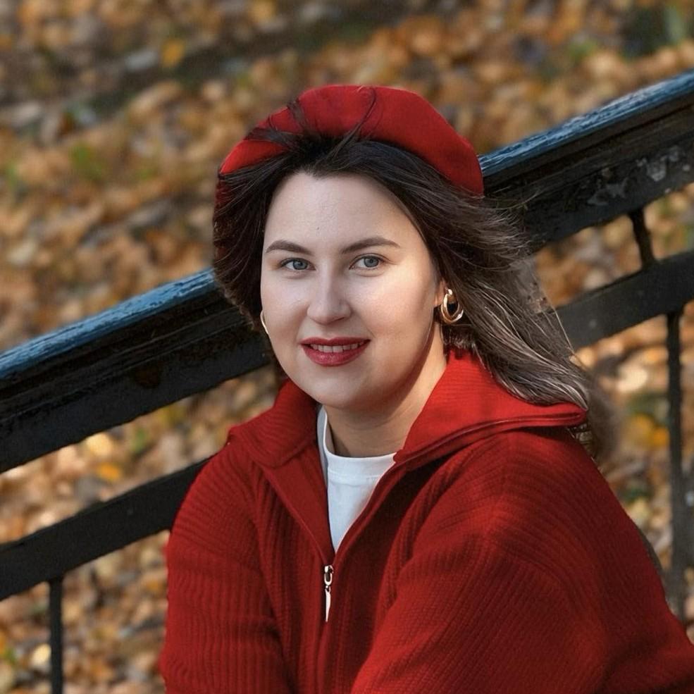 <p>Анна Сурикова</p>