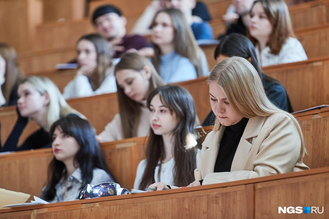 Стоимость года обучения в медицинском вузе уже доходит до 450 тысяч рублей | Источник: Александр Ощепков / NGS.RU
