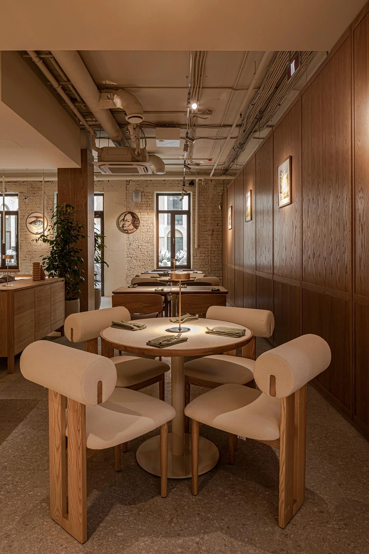 Источник: Look Up Cafe &amp; shop