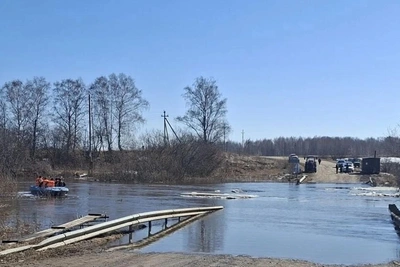 Паводок в Тюменской области затопил мосты