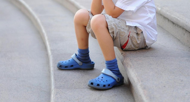 Вредны ли кроксы для детей: как их носить и как правильно подбирать размер