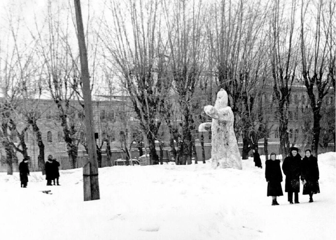 Площадь Ново-Соборная (1958–1960 гг.) | Источник: pastvu.com