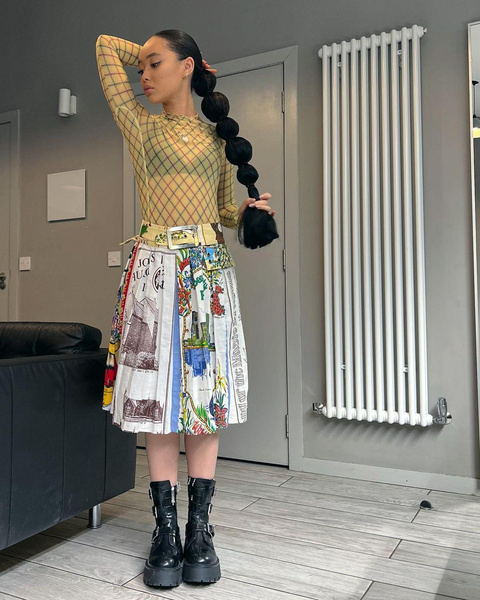 В стиле принцессы Жасмин: bubble braid — самая модная и удобная прическа весны 2024
