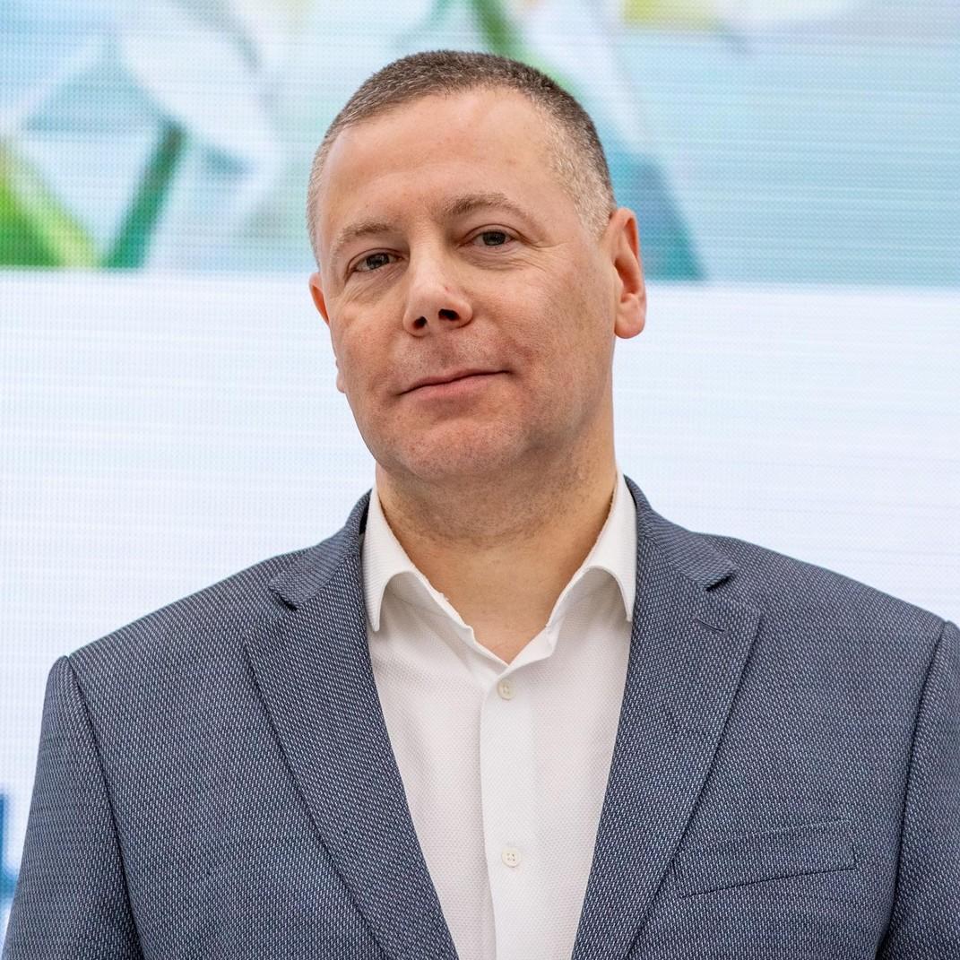 <p>Михаил Евраев</p>