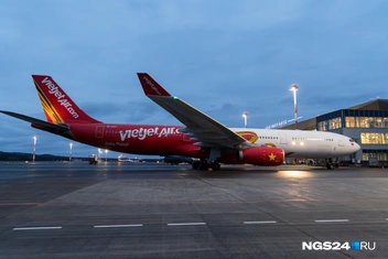 Вьетнамский лоукостер перевозит пассажиров на Airbus 330 | Источник: Мария Ленц / NGS24.RU