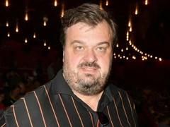 Сильно располневший Василий Уткин ответил хейтерам — он собирается худеть