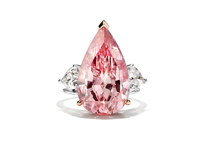 Фантазийные камни: Parure Atelier представил кольцо с розовым бриллиантом