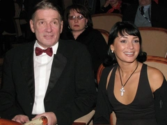 Вдова Абдулова рассекретила отношения с новым мужчиной