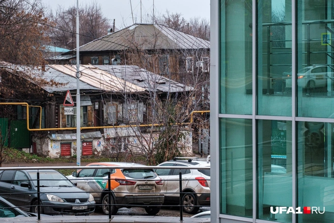 Они соседствуют со стеклом и бетоном | Источник: Булат Салихов / UFA1.RU