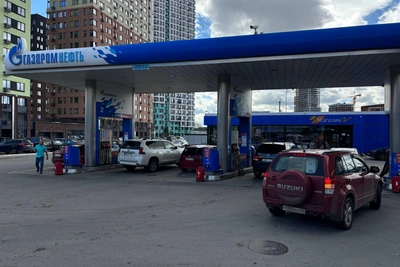 На АЗС «Газпромнефть» в Екатеринбурге ввели новые ограничения на топливо