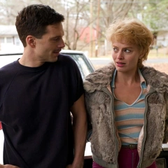 5 красных флагов в отношениях, которые путают с признаками большой любви