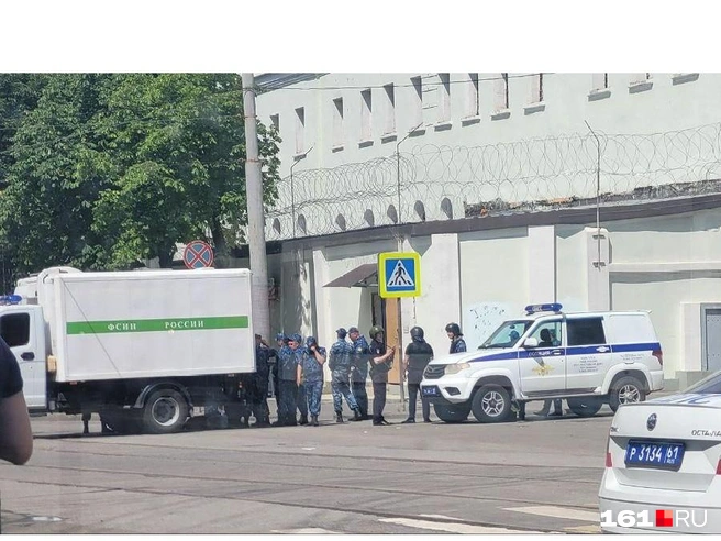 Обстановка у входа в СИЗО | Источник: Марина Рыбалкина / 161.RU