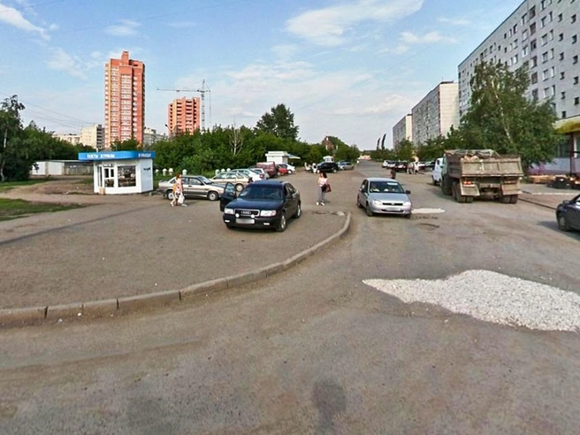 Яма в центре пропала, уже радует | Источник: Яндекс.карты