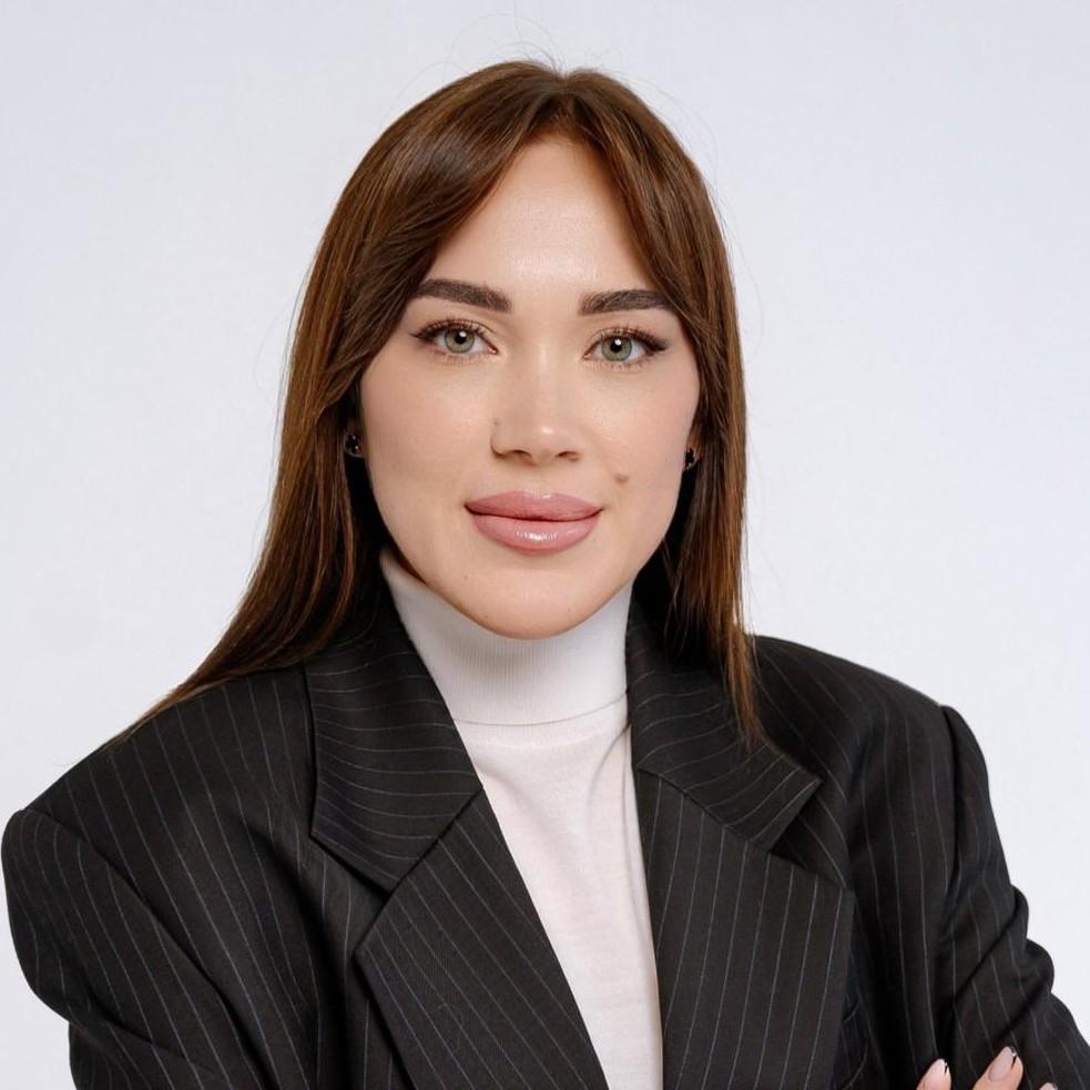 <p>Юлия Липинская</p>