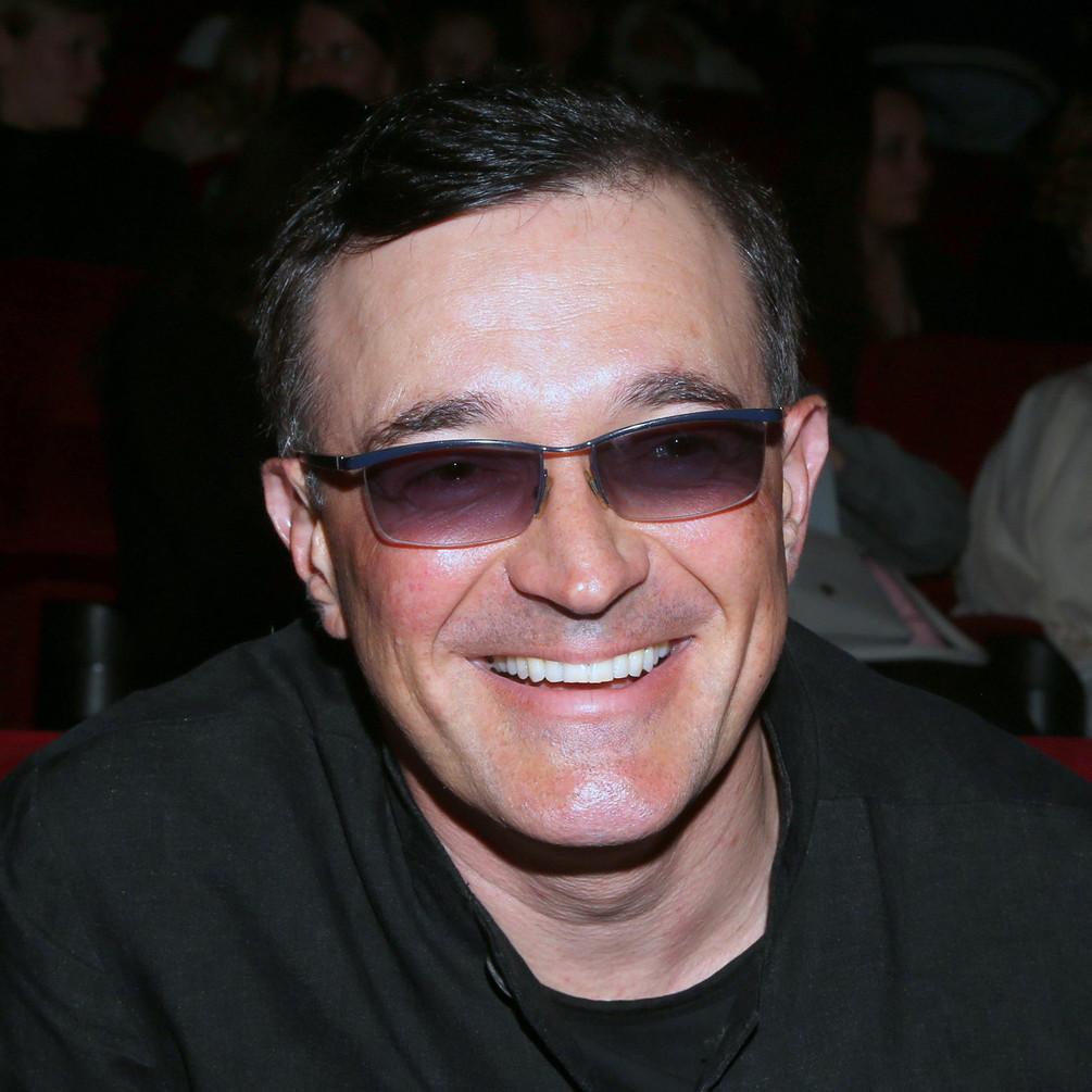 Отец скучает по внучке, а мать иронизирует о беременности: родители о тайной свадьбе Егора Бероева с 21-летней балериной