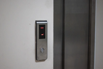 Лифты в Приморье модернизирует компания из Нижнего Новгорода