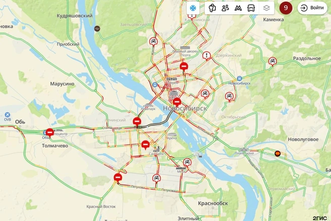 На Димитровском мосту также затруднено движение | Источник: 2ГИС