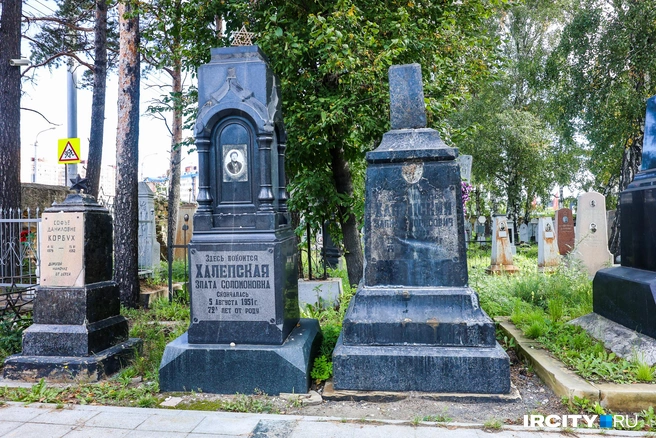 Могилы впечатляют своей древностью | Источник: Ксения Филимонова / «ИрСити»