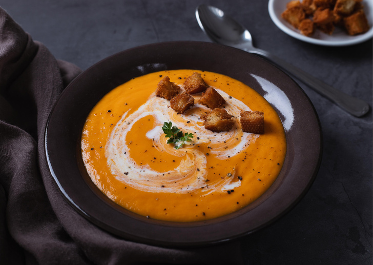 Рецепт для уютных вечеров: готовим согревающий морковный суп-пюре