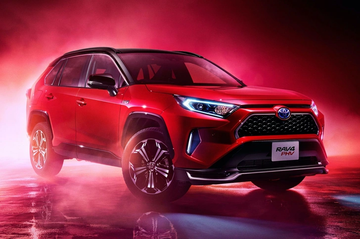 Toyota не привезет к нам самый крутой RAV4