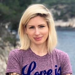 Анна Семак стала бабушкой в 38 лет