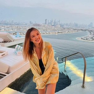 Празднование Наурыза в Дубае: казахстанская блогерка раздавала бауырсаки местным жителям