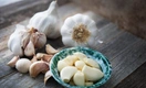 Почему чеснок в еде пахнет вкусно, а от человека — отвратительно