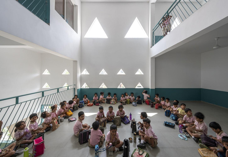 Школа, в которой хочется учиться: здание KLE Sanskruti Pre-primary School в Индии