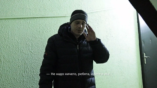 С журналистами сегодня Василий предпочитает не общаться | Источник: кадр из программы «Ты не поверишь!» (16+), НТВ, 2026 год