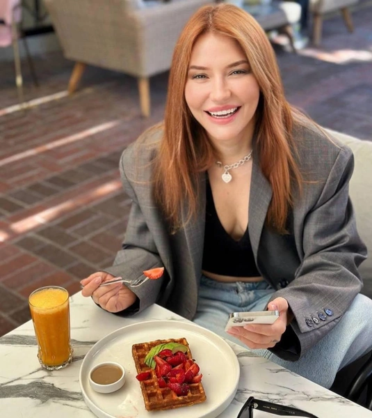  Катя Конасова