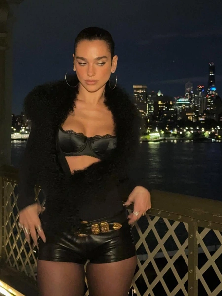 Источник: dualipa