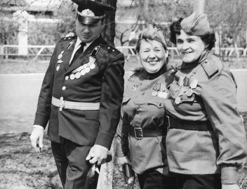 Празднование Дня Победы в Оренбурге 9 мая 1978 года | Источник: ОГАОО. Фотофонд. Оп. 3. Д. 2347 — 2349, 3058, 4079, 4080, 4172