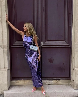 В чем встречать Новый год 2026 Красной Огненной Лошади: рекомендации по знакам Зодиака