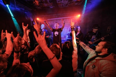 Волгоград простился с легендарным баром «Белая лошадь»