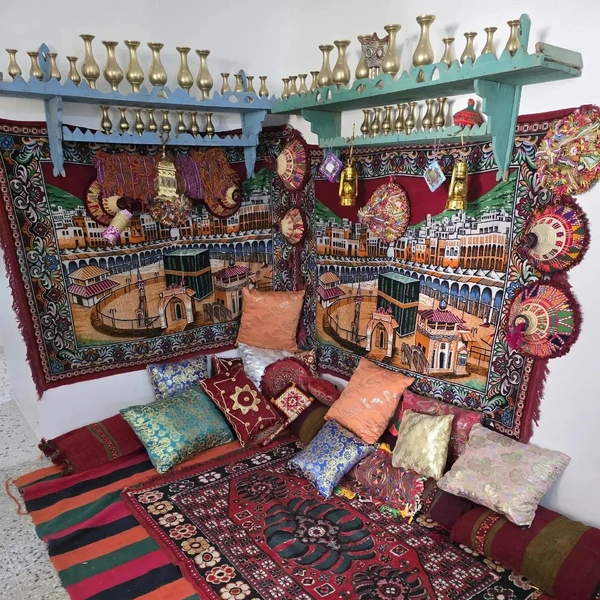 «Городок хоббитов» и подземный дом на 8 семей в пустыне: россиянин рассказал, зачем стоит лететь в Ливию