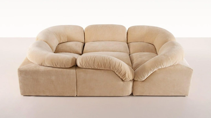 Диван из коллекции Bread and Butter дизайнера Фэй Тугуд для Tacchini. | Источник: Tacchini