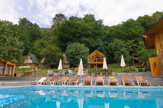Тут отличные виды | Источник: ecovillagesochi.com