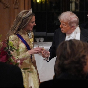 Шляпа Мелании и тиара принцессы Дианы у Кейт Миддлтон: почему прием у Виндзоров обсуждает весь мир