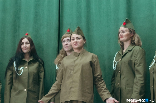 Многие девушки из театра любили творчество с детства, но не могли им заниматься до колонии | Источник: Александр Левчук / NGS42.RU