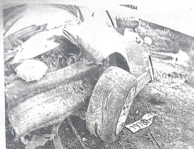 Балка дорожного ограждения прошла вдоль левого борта машины | Источник: из материалов дела