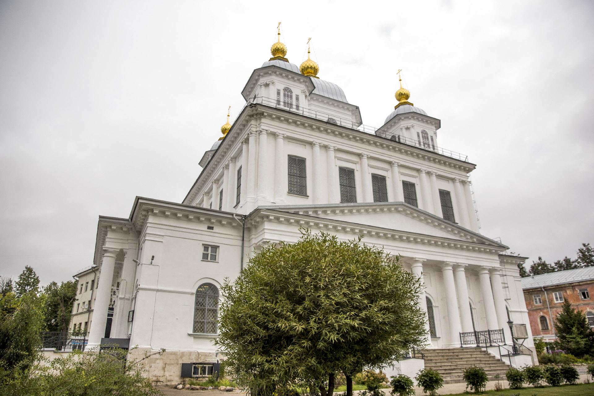 В Ярославле перекроют улицы из-за крестного хода: когда и где
