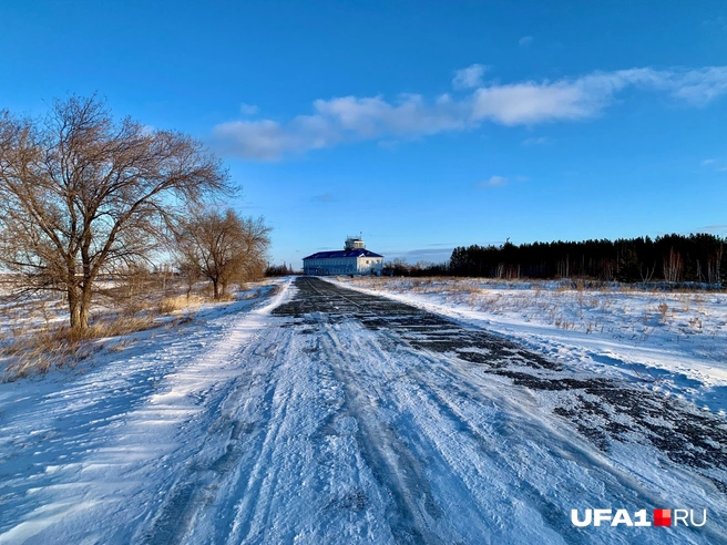 Так аэропорт выглядел зимой 2025 года | Источник: Андрей Бирюков / UFA1.RU