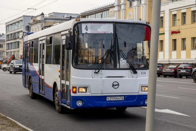 В Ярославле из-за ремонта сетей поменяется схема движения у шести автобусов | Источник: Александра Мамонтова