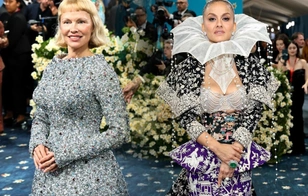 Цветочное безумие и платье-хинкали: 17 худших нарядов звезд на Met Gala 2025