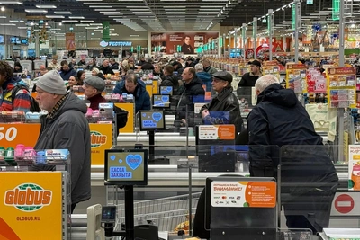 Москвичи застряли в очередях за продуктами в Новый год