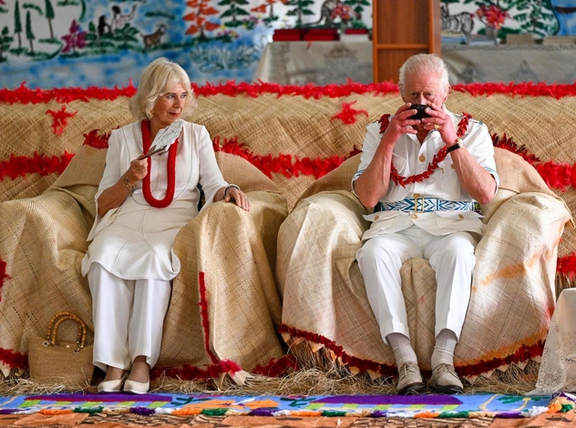 «Слишком много травм»: во время тура в Австралию Король Карл III рассказал о своей физической форме