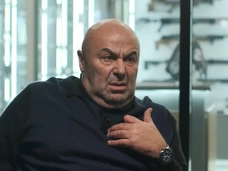 Дочь спала в соседней комнате, а папа ломал маме ноги: экс-министр Михаил Хубутия напал на бывшую избранницу