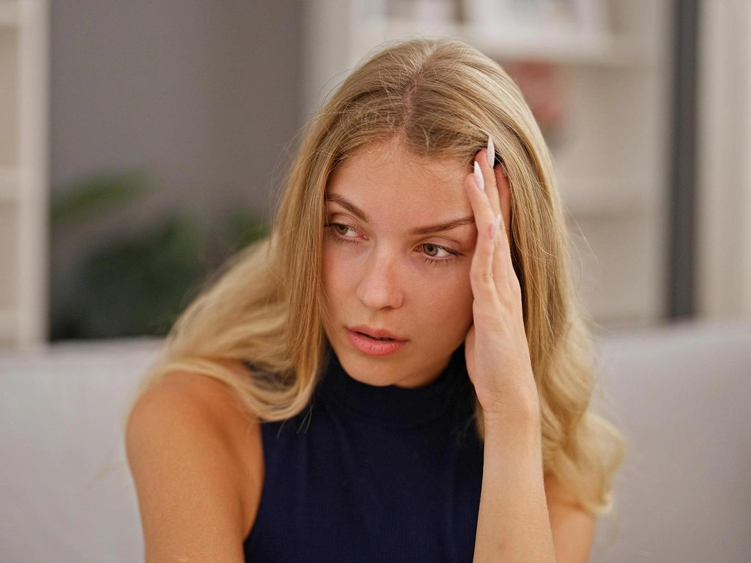 Так учила мама: 5 убеждений из детства, которые мешают вам нормально жить | marieclaire.ru