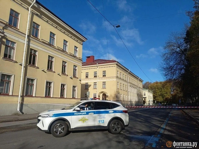Ущерб и его компенсация. Куда обращаться в Петербурге, если в результате атаки БПЛА пострадало имущество | Источник: Ирина Корбат/ FONTANKA.RU